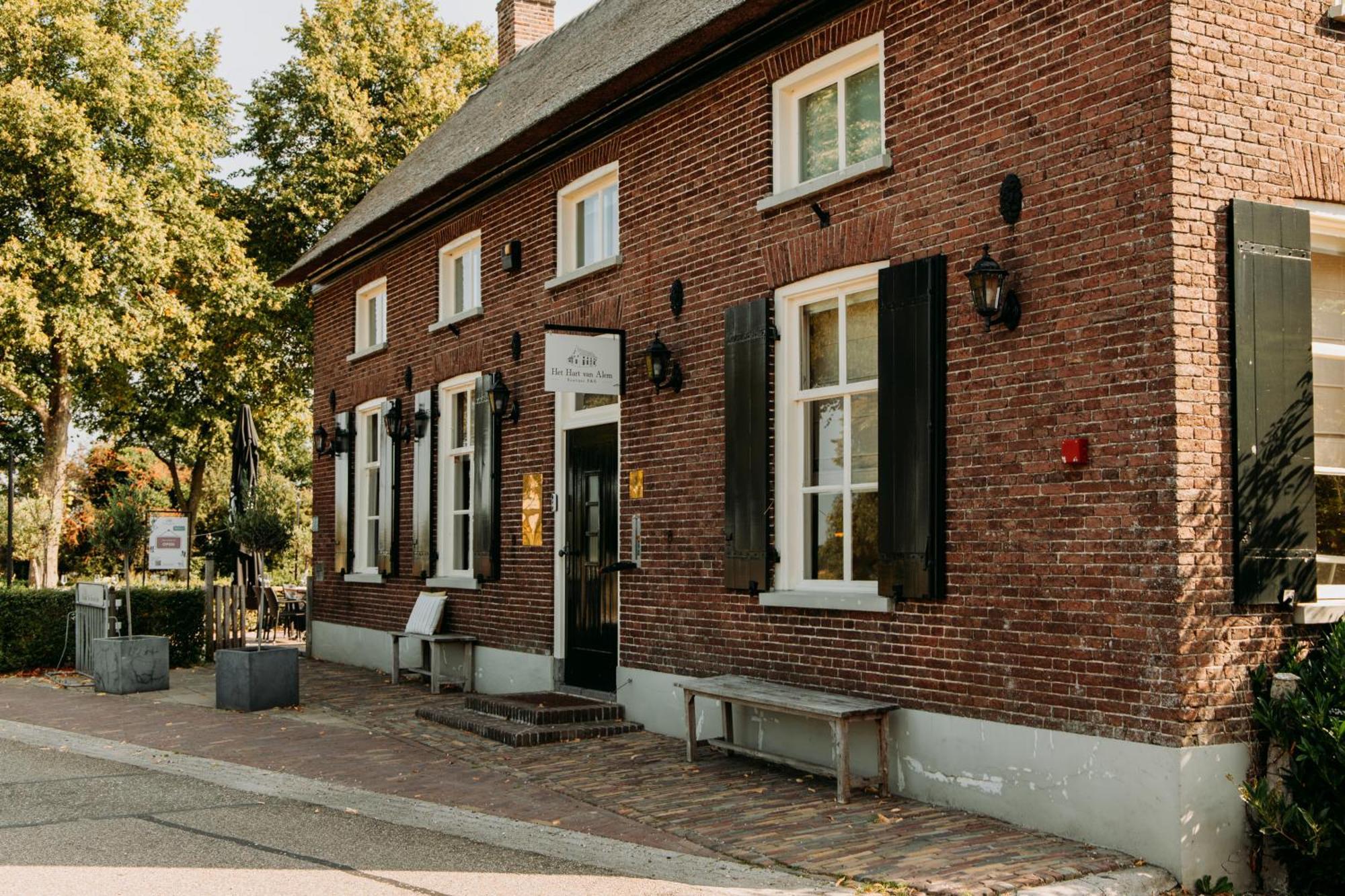 Het Hart Van Alem Luaran gambar